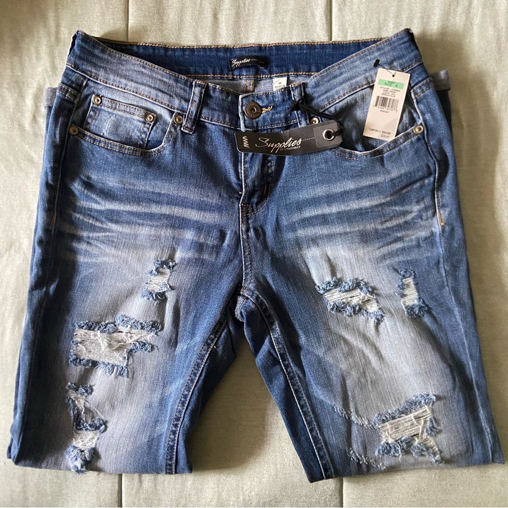 UNIONBAY Light Blue Distressed Cropped Jeans
